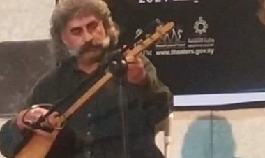 Siyamend û Xecê bi têlên Tembûra Ekrem Bavê Nazî