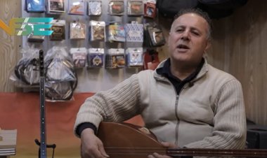 Bavê Rêzan 29 sale karê xwe çêkirina tembûra ye