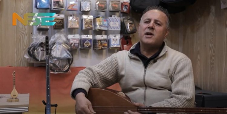 Bavê Rêzan 29 sale karê xwe çêkirina tembûra ye