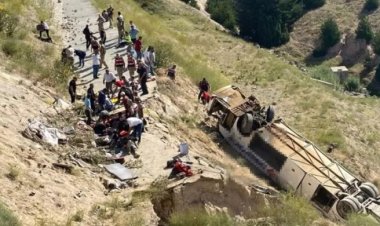 Li Qersê di bûyereke trafîkê de 7 kes mirin