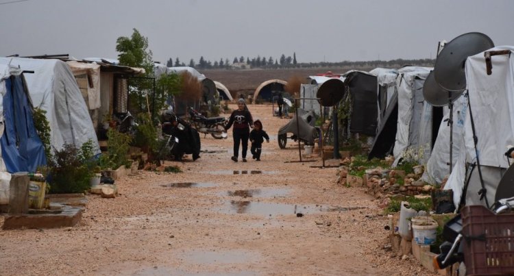 Ambargoya li ser koçberên Efrînê li Şehbayê hatiye tund kirin