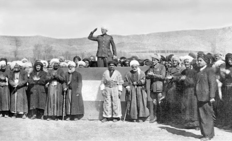 78 sal bi ser damezrandina komara Kurdistan re derbaz dibe