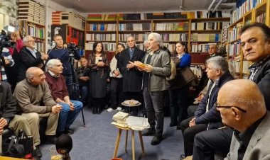  Firat Cewerî pirtûka xwe ya nû nasand