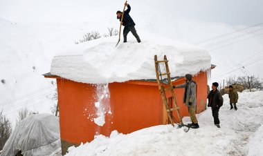 Çend dîmenên barîna berfê li Wanê