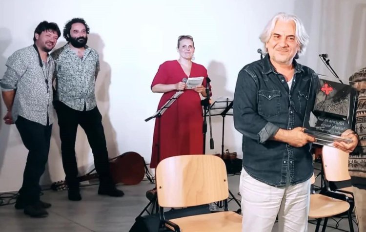 Komeke Îtalî Bi Stranên Kurdî Pîrozbahiya Firat Cewerî kirin