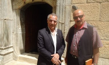 Li ber dergehê Laliş