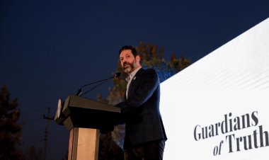 Li Silêmaniyê Monomênta Rojnamevanên Şehîd hat danîn