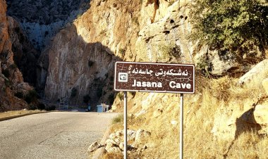 Şêx Mehmûd Hefîd di vê şikeftê de rojname çap kir