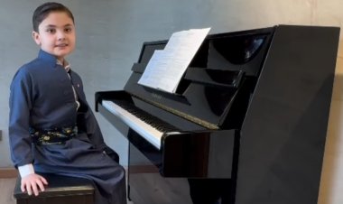 Bilind zarokekî behremend ji Serêkaniya Rojavayê Kurdistanê ye