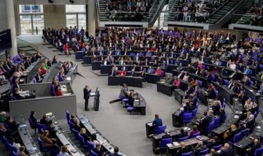 Li gorî encamên destpêkê wê 4 Kurd bikevin parlamena Almanyayê