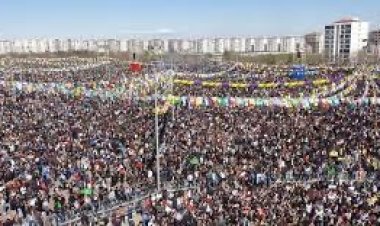 Serokê YNK: Hêvîdarim ev Newroz bibe sedema aştî û serxistina doza Kurd