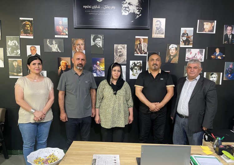 Şandeke mêvan ji Duhokê serdana Xelatê kirin