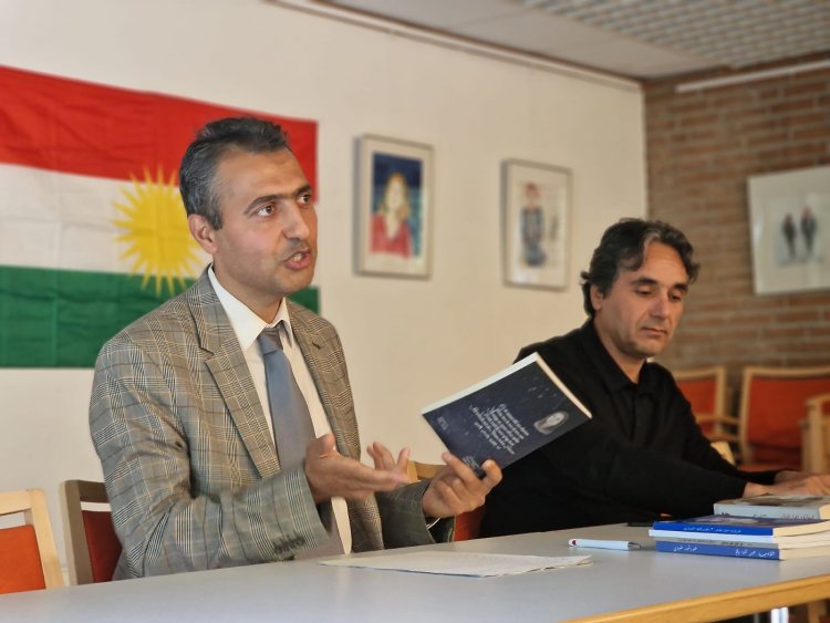 Navenda Revenda Kurdistanî ahengek îmzekirina pirtûkan lidarxist