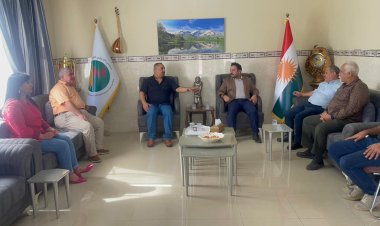 Encumena Penaberan pêşwazî li şanda Rêveberiya Xweser kir