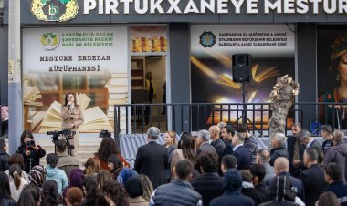 Pirtûkxaneya Mestûre Erdelanî li Amedê hat vekirin