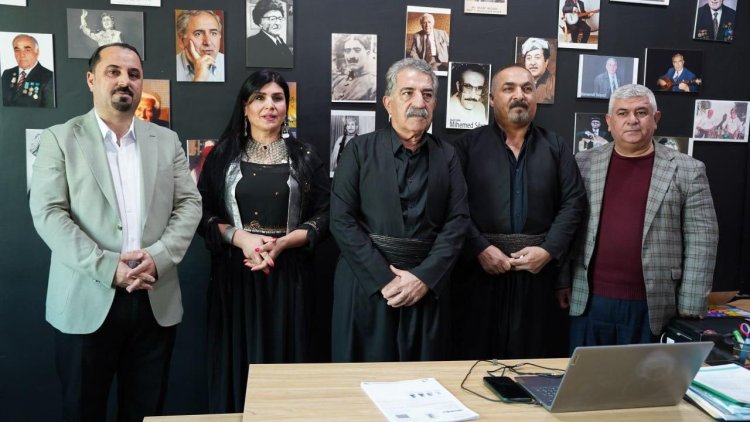 Wezîrê Rewşenbîrî yê Kurdistanê serdana Xelatê kir