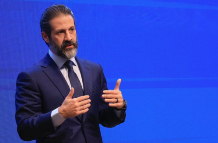 Qubad Talebanî: Erkê me pêşxistina zimanê kurdî ye