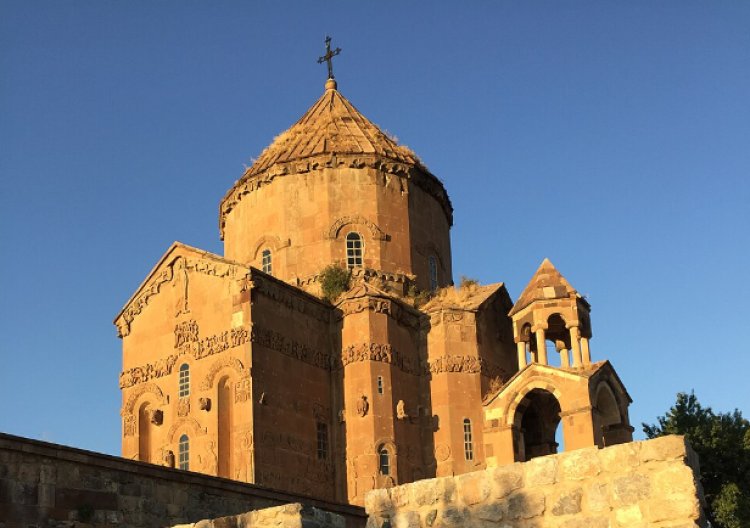 Çima Kurd Dêra Extemarê bi navê (Metran Îsa) bilind dinirxînin ?!