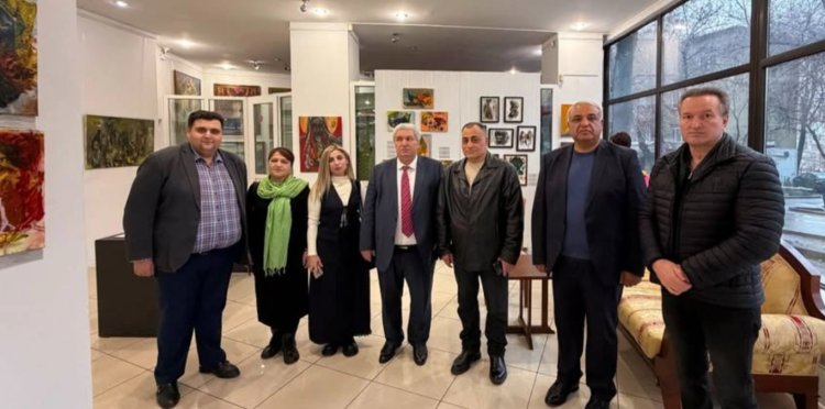 Li Almata pêşangeha hunermend Omran Şêxmûs vebû